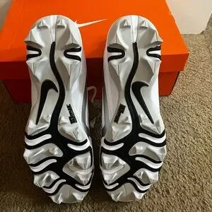 Nike Alpha Menace 4/men’s NWT and box White and Gray Football Cleats size 9.5 Nike | Shoes | Nike Alpha Menace 4mens Nwt And Box White And  main image 3